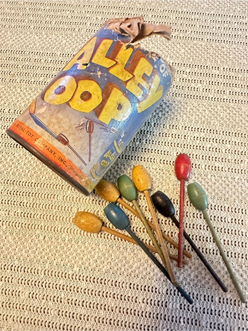 1937 The Game of Alley Oop Royal Toy Co Comic Strip Game Can + 8 Wood Pieces